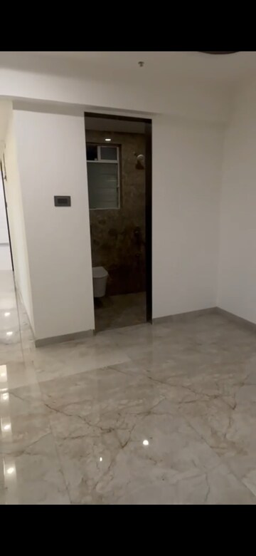 Room in 4 BHK Apartment at Sector 13 – for Sale