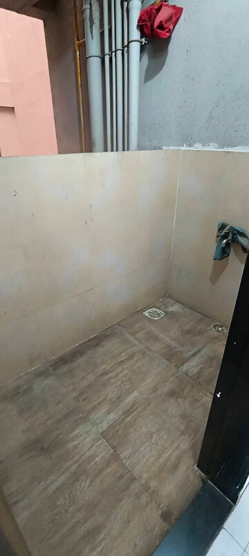 Room in 2.5 BHK Apartment at Dhanori – for Sale