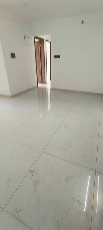 Room in 2.5 BHK Apartment at Dhanori – for Sale