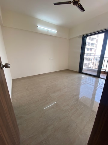 Room in 2 BHK Apartment at Mantra Montana Phase 6, Dhanori – for Sale