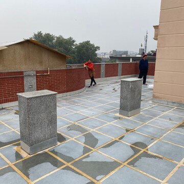 Terrace in 4 BHK Builder Floor at Greater Kailash ii – for Rent