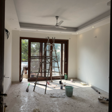 Room in 3 BHK Builder Floor at Kalkaji – for Rent