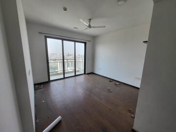 Room in 4 BHK Villa at Tata Primanti Villas, Sector 72 – for Rent