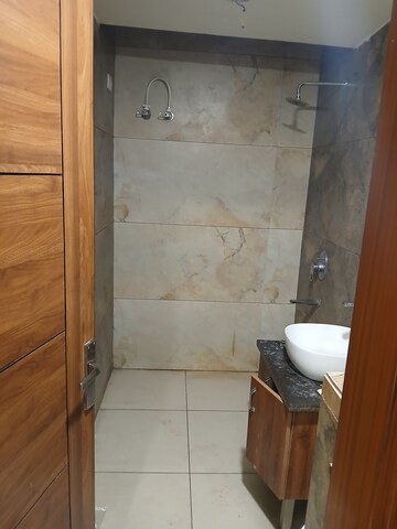 Furnished Amenities in 1 RK Builder Floor at Model Town – for Rent