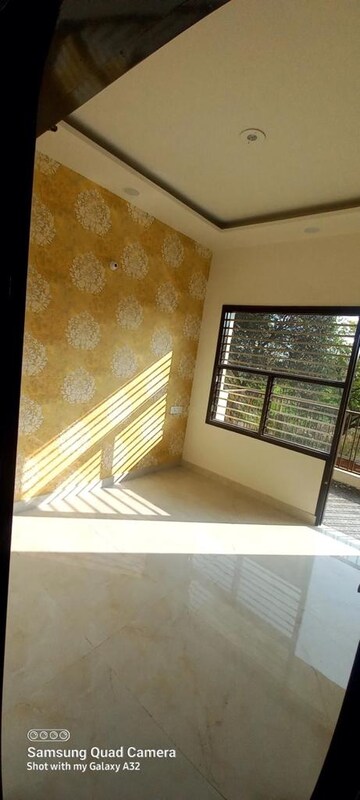 Room in 3 BHK Apartment at Dhakoli Village – for Rent
