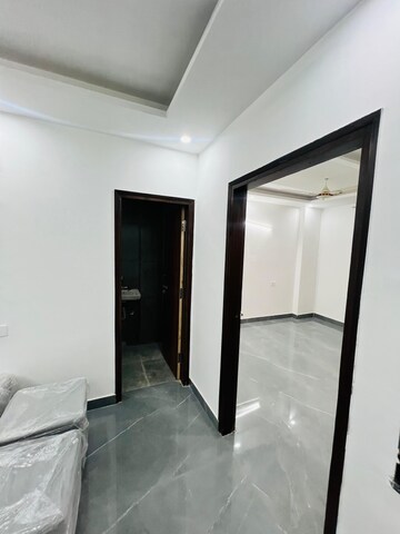 Room in 1 BHK Builder Floor at Chattarpur – for Rent