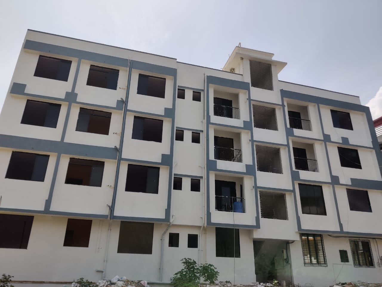 1 BHK Apartment For Sale in Rachit Apartment 