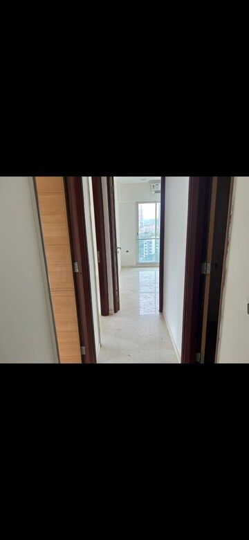 Room in 3 BHK Apartment at Ekta Tripolis, Goregaon West – for Rent