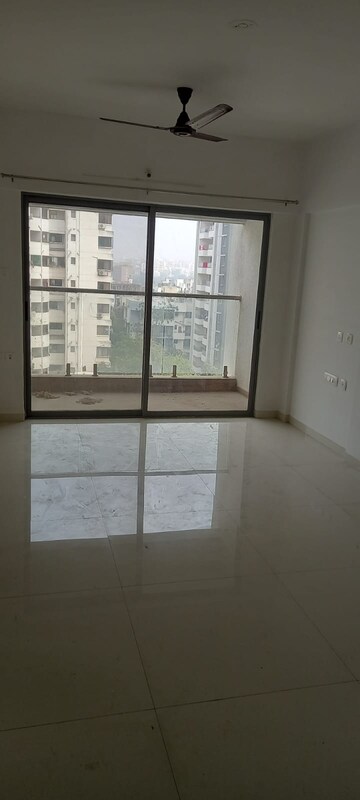 Room in 2 BHK Apartment at Kakkad Madhukosh, Balewadi – for Rent