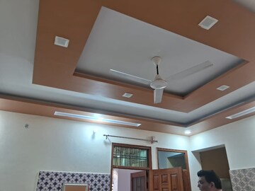 Furnished Amenities in 2 BHK Builder Floor at Gomti Nagar – for Rent