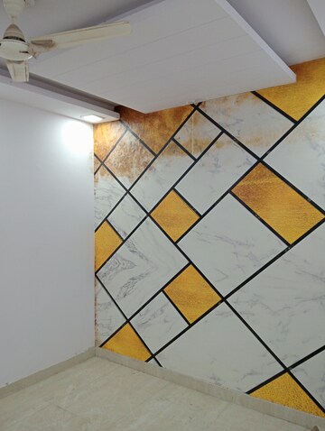 Room in 2 BHK Builder Floor at Govindpuri – for Sale
