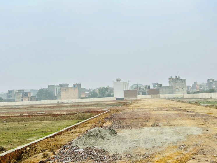 undefined, meerut cantt  100 Sq.Yd. Plot In Meerut Cantt Meerut 8092969