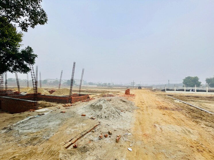 undefined, meerut cantt  100 Sq.Yd. Plot In Meerut Cantt Meerut 8092969