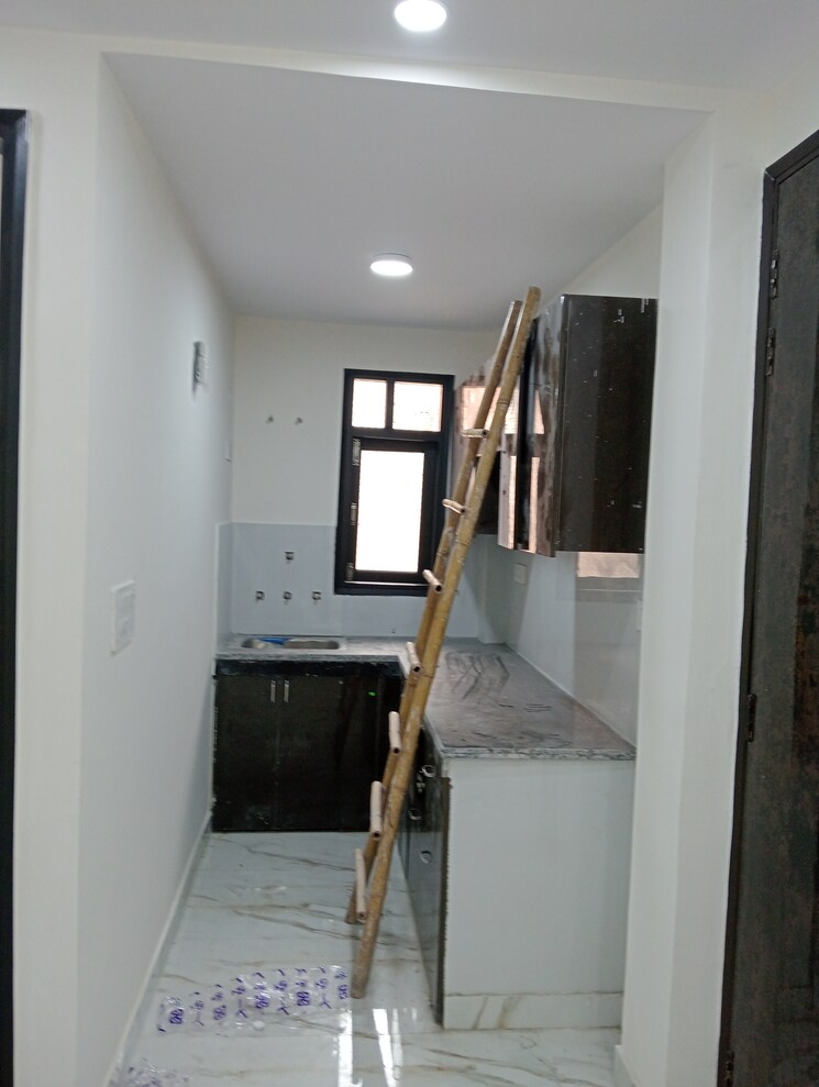 Kitchen, govindpuri 3 Bedroom 900 Sq.Ft. Builder Floor In Govindpuri Delhi 8092968