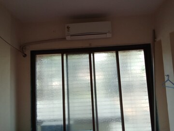Room in 2 BHK Apartment at Dudhsagar Apartment, Goregaon East – for Rent