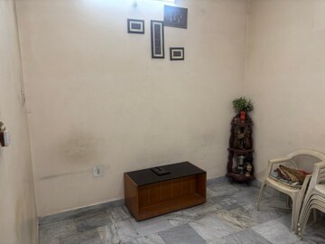 Room in 2 BHK Apartment at Napier Town – for Sale