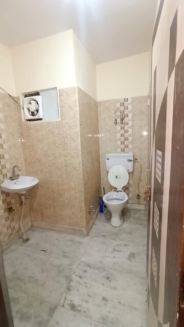 Bathroom in 2 BHK Builder Floor at Govindpuri – for Rent