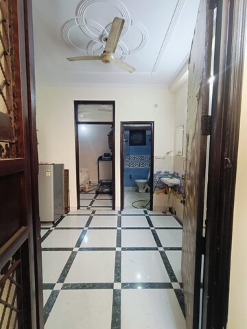 Building Lobby in 3 BHK Builder Floor at Sector 14 – for Rent
