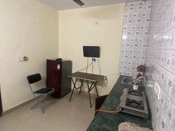 Master Bedroom in 2 BHK Builder Floor at Govindpuri – for Rent