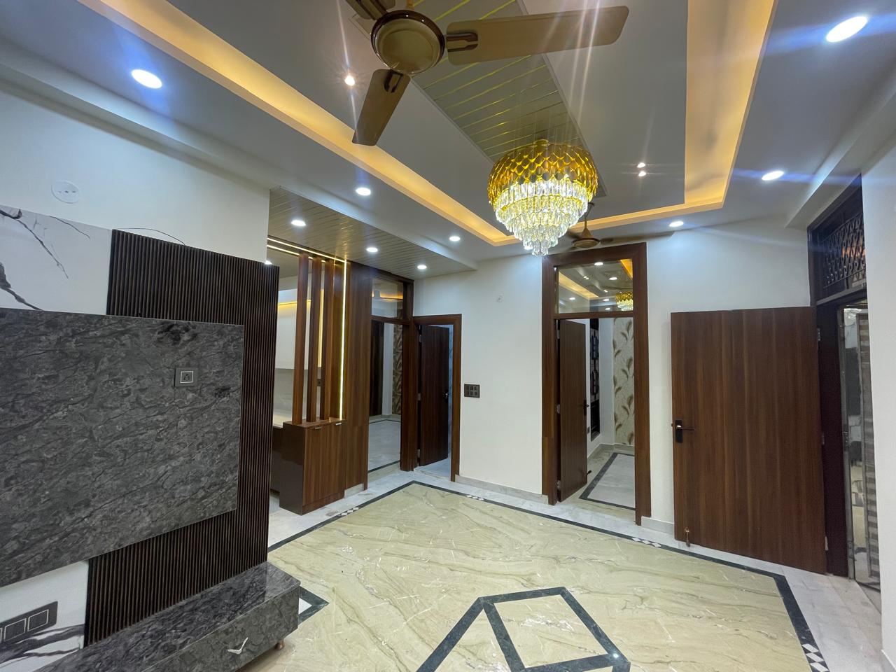 3 BHK + Extra Room Apartment For Sale in Priyadarshini Aptt Patpar