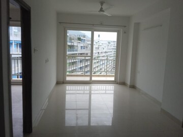 Room in 4 BHK Apartment at Pacific Golf Estate, Kulhan – for Rent