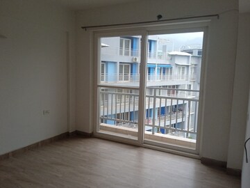 Room in 4 BHK Apartment at Pacific Golf Estate, Kulhan – for Rent