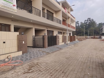 4 BHK Independent House For Resale in Nagla Road Zirakpur  8093150