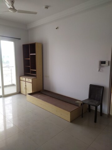 Room in 1 BHK Apartment at Kolte Patil Life Republic, Hinjewadi – for Rent