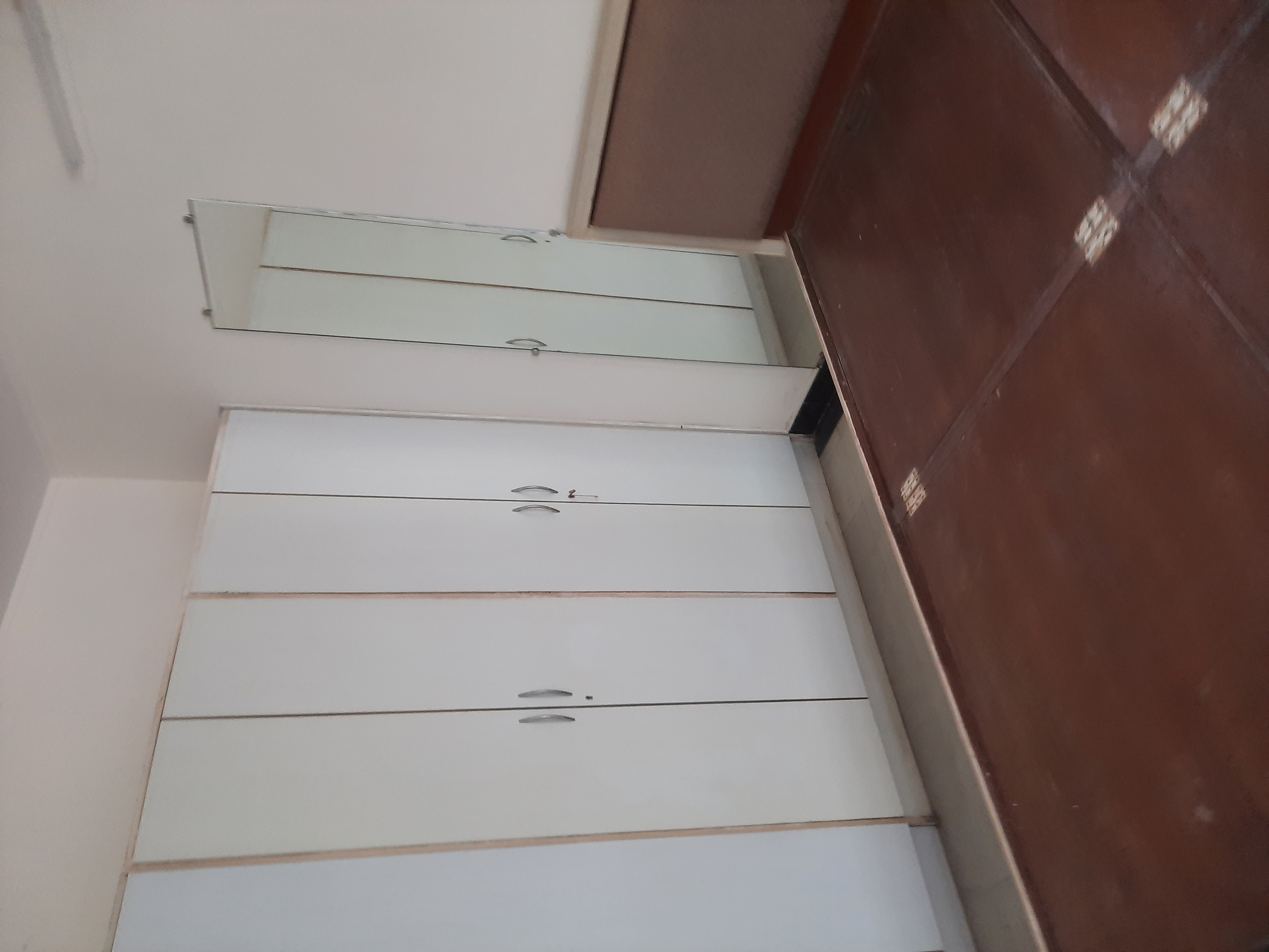 2 BHK + Extra Room Apartment For Sale in Cuffe Parade 