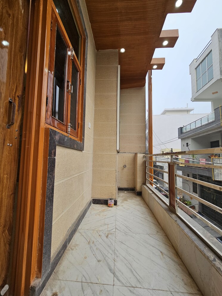 Balcony, govindpuram-residency 2.5 Bedroom 72 Sq.Yd. Independent House In Govindpuram Ghaziabad 8093346