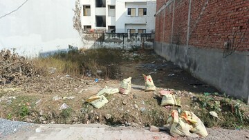  Plot For Sale in Sikandrabad