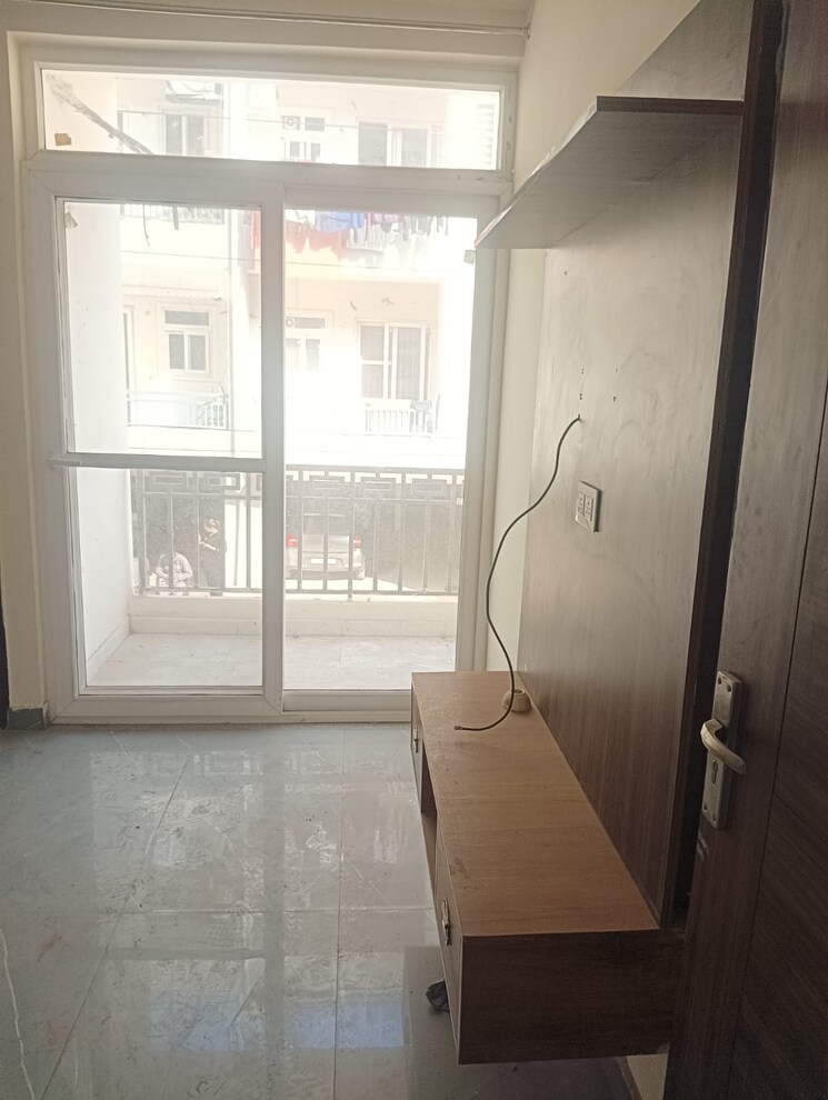 Room, penta-homes 3 Bedroom 900 Sq.Ft. Builder Floor In Vip Road Zirakpur 8093381