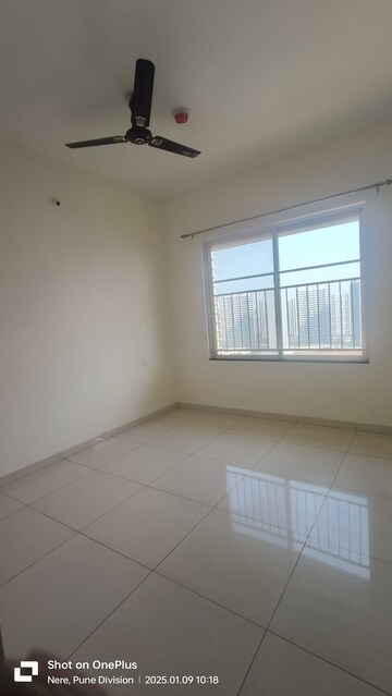 Room in 2 BHK Apartment at Kolte Patil Life Republic, Hinjewadi – for Rent