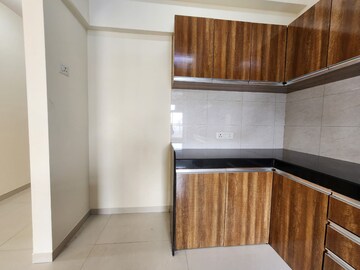 Furnished Amenities in 3 BHK Apartment at Godrej Prime, Chembur – for Rent
