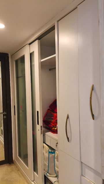 Building Lobby in 4 BHK Apartment at Hiranandani Rodas Enclave Leona, Ghodbunder Road – for Rent