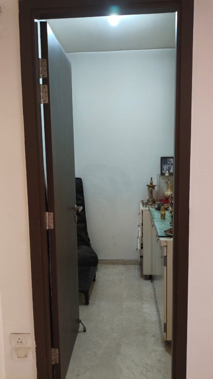 Bathroom, hiranandani-rodas-enclave-leona 4 Bedroom 3145 Sq.Ft. Apartment In Ghodbunder Road Thane 8093514