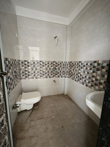 Bathroom in 2 BHK Apartment at Metro Tulsi Elanza, Chembur – for Rent