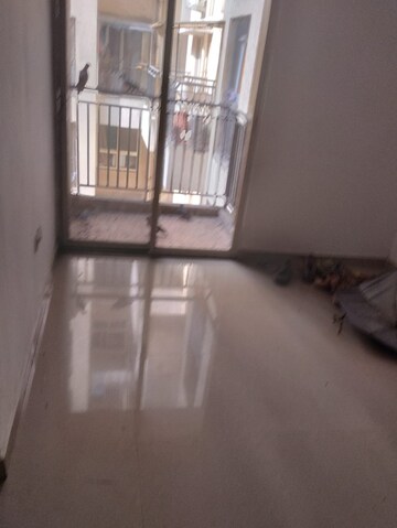 Room in 2 BHK Apartment at Buddha Ozone 1, Mira Road – for Rent
