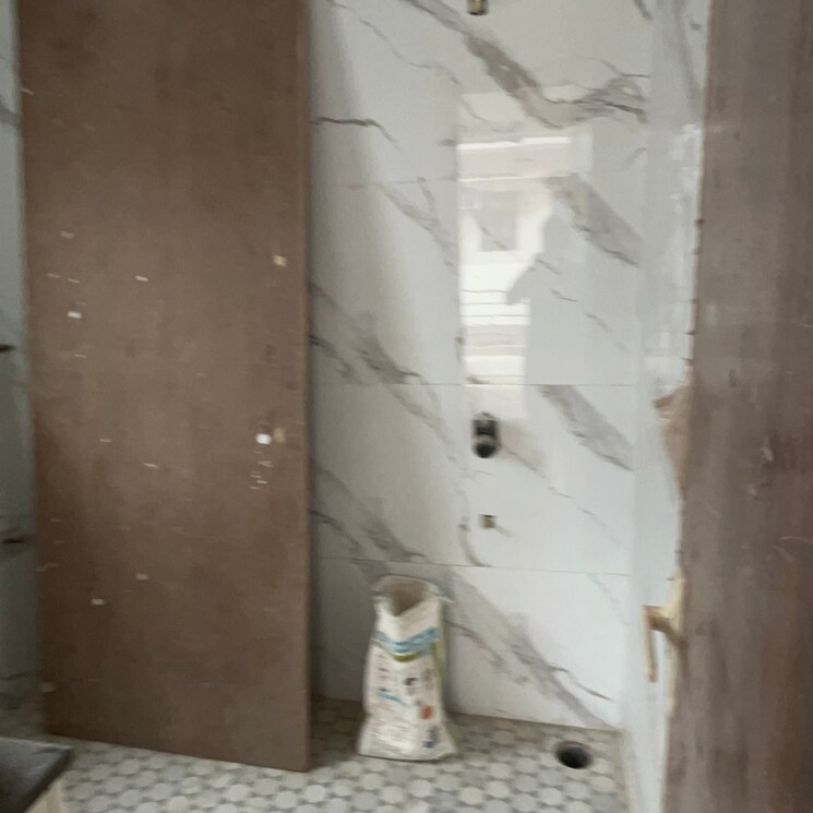 Bathroom, sector 23 3 Bedroom 210 Sq.Yd. Builder Floor In Sector 23 Gurgaon 8093611