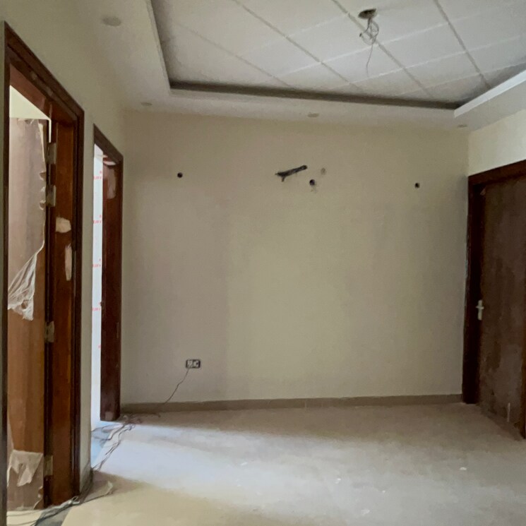 Room, sector 23 3 Bedroom 210 Sq.Yd. Builder Floor In Sector 23 Gurgaon 8093611