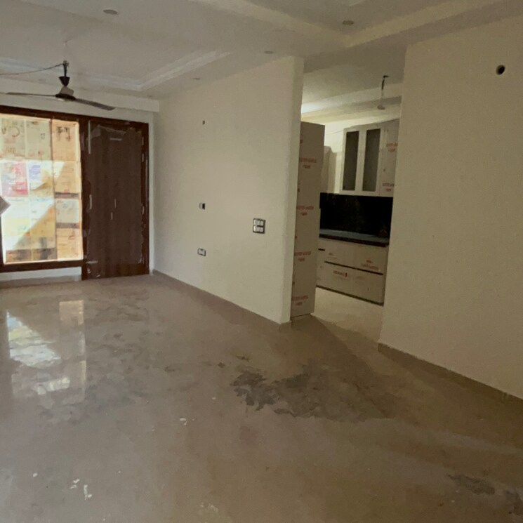 Room, sector 23 3 Bedroom 210 Sq.Yd. Builder Floor In Sector 23 Gurgaon 8093611