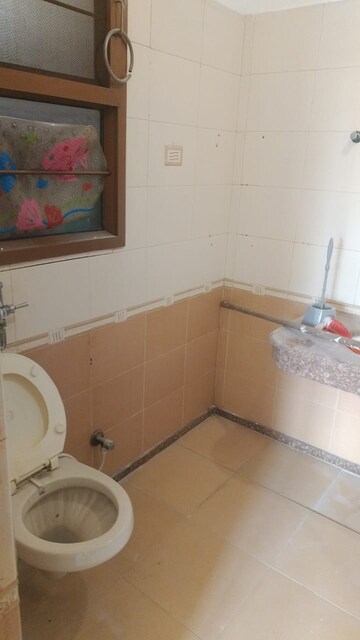 Bathroom in 2 BHK Apartment at Shubhkamna Advert Apartments, Sector 50 – for Rent