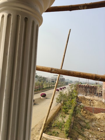 Balcony in 3 BHK Villa at Gomti Nagar – for Sale