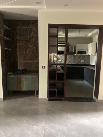 Room in 3 BHK Builder Floor at RWA Apartments Sector 50, Sector 50 – for Rent