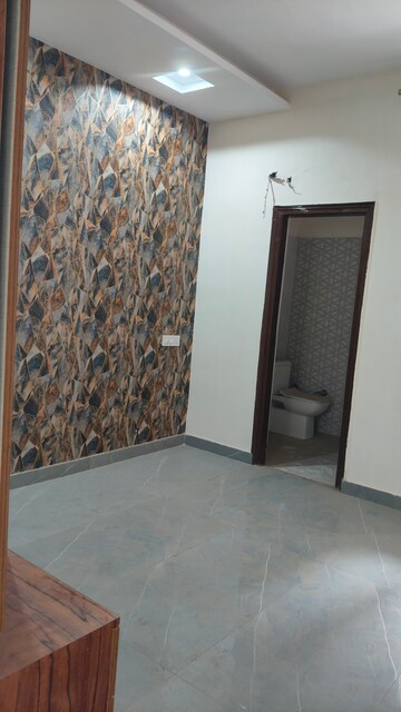 Room in 2.5 BHK Apartment at Ambala Highway – for Sale
