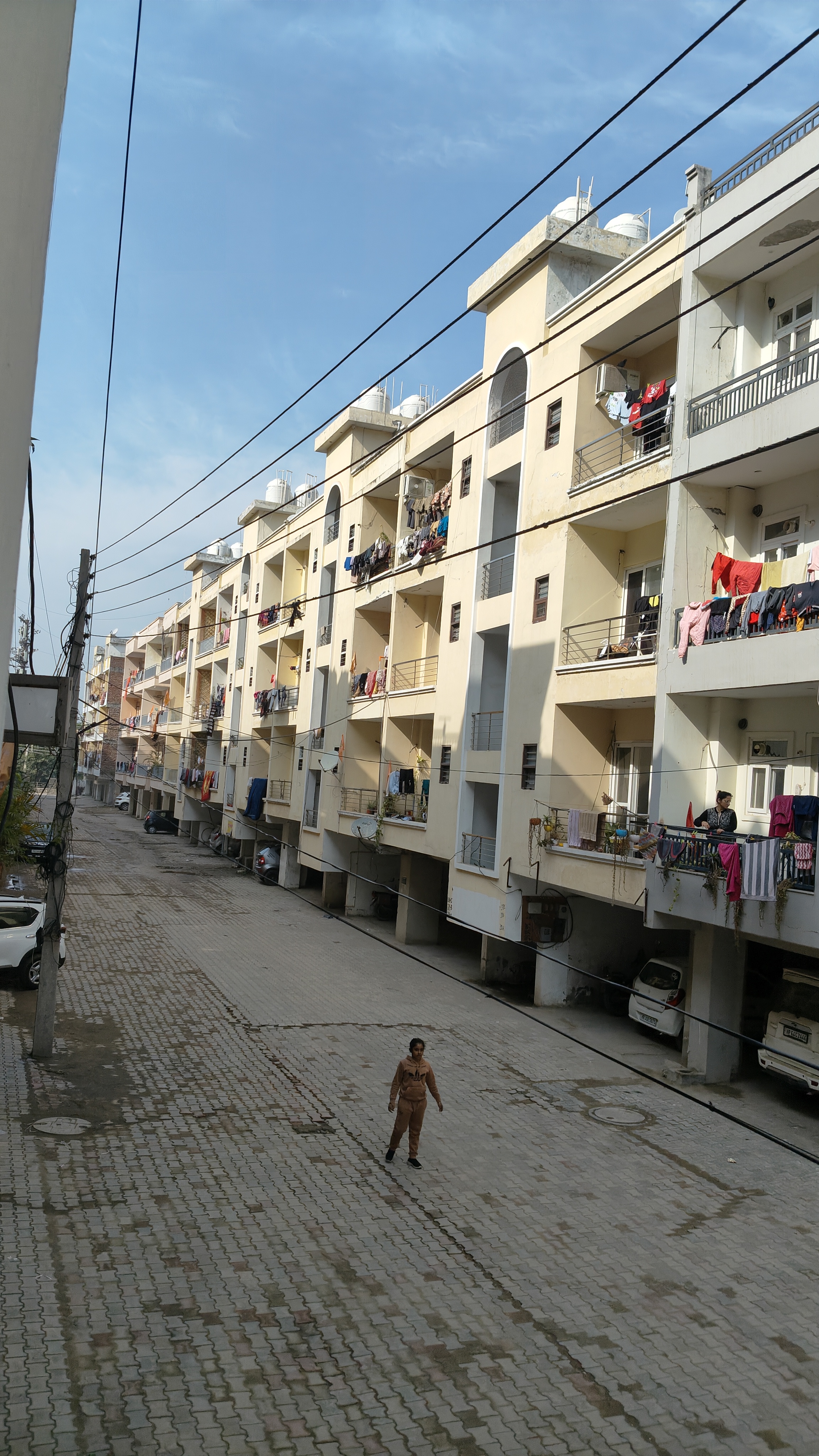 2.5 BHK + Extra Room Apartment For Sale in D R Estate 