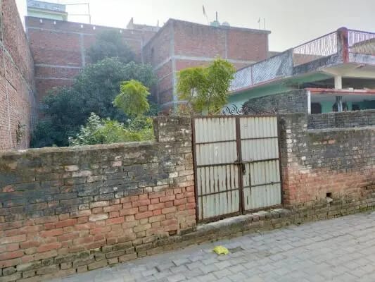 Plot For Sale in Krishna Colony Chandous 