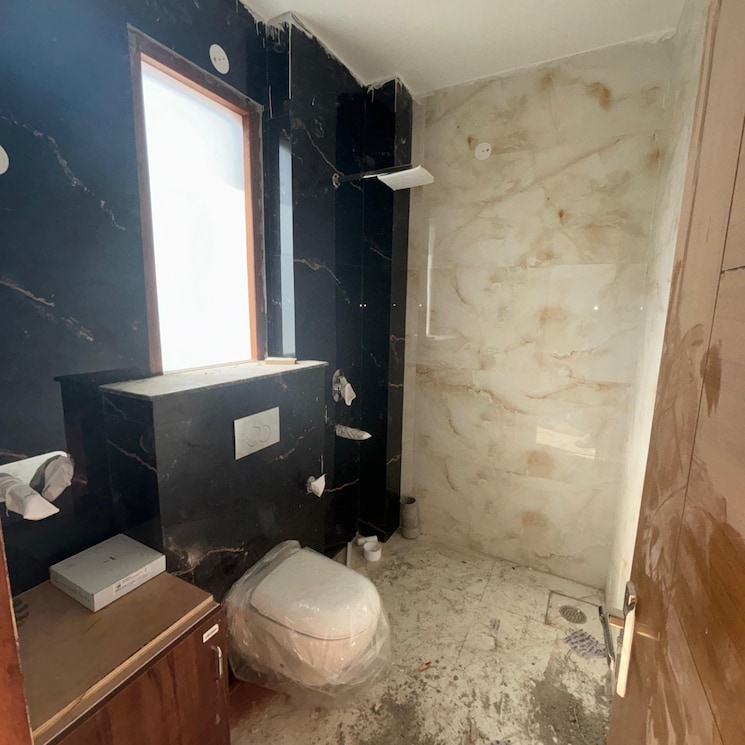 Bathroom, sector 14 3 Bedroom 250 Sq.Yd. Builder Floor In Sector 14 Gurgaon 8093885