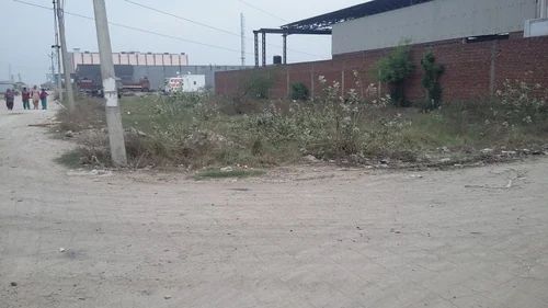 Plot For Sale in Krishna Colony Chandous 