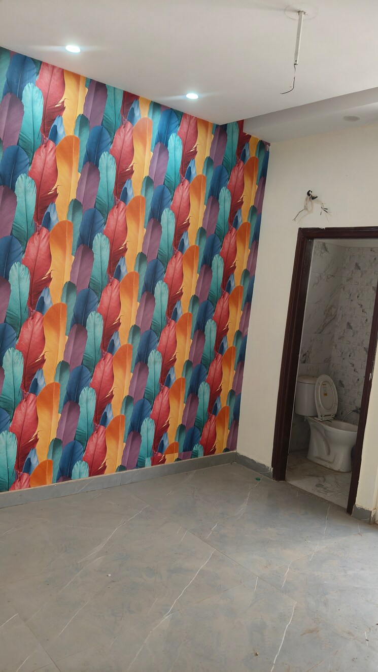 Bedroom, peer mucchalla 2.5 Bedroom 100 Sq.Yd. Apartment In Peer Mucchalla Zirakpur 8093881